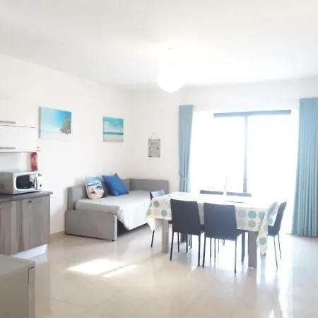 Criholiday 3 Bedrooms With Big Terrace Διαμέρισμα