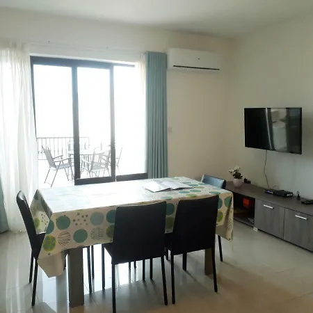Apartmán Criholiday 3 Bedrooms With Big Terrace *